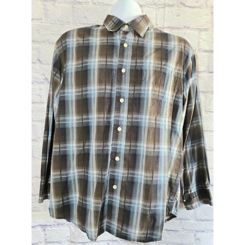 Haggar Blue Brown Plaid Button Up Men's Shirt Medium Wrinkle Resistant
